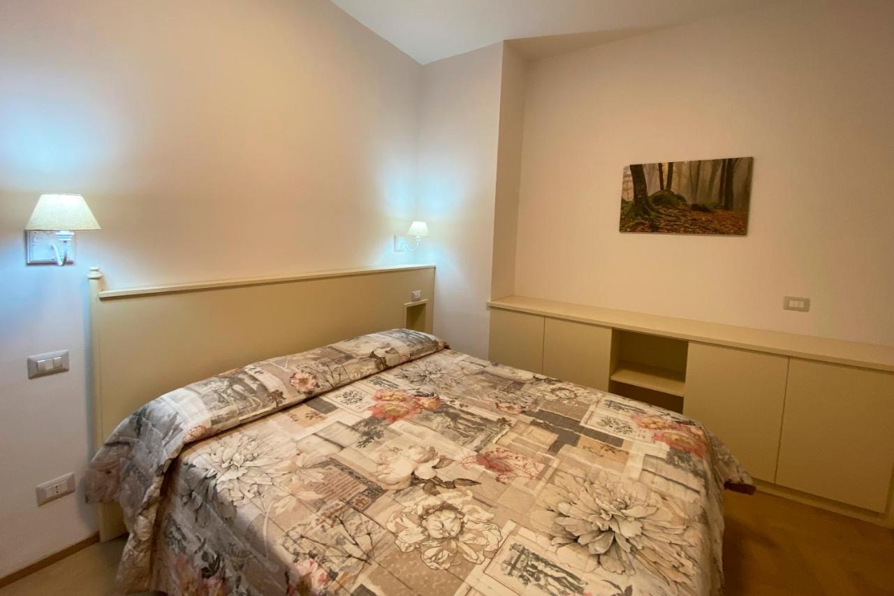 Palazzo Nobili Apartment โซเรียโน เนล ชีมีโน ภายนอก รูปภาพ
